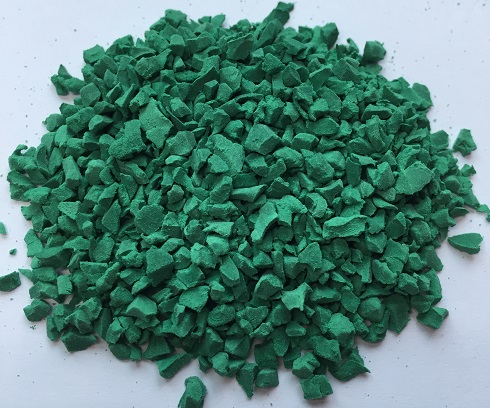 绿色EPDM彩色橡胶颗粒(图1) 绿色EPDM彩色橡胶颗粒