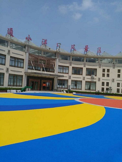 南通EPDM彩色地面(图2) EPDM彩色颗粒地面